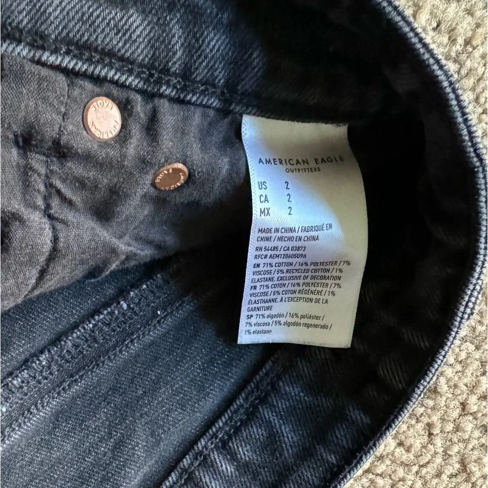 American Eagle Black jean shorts - Picture 3 of 3